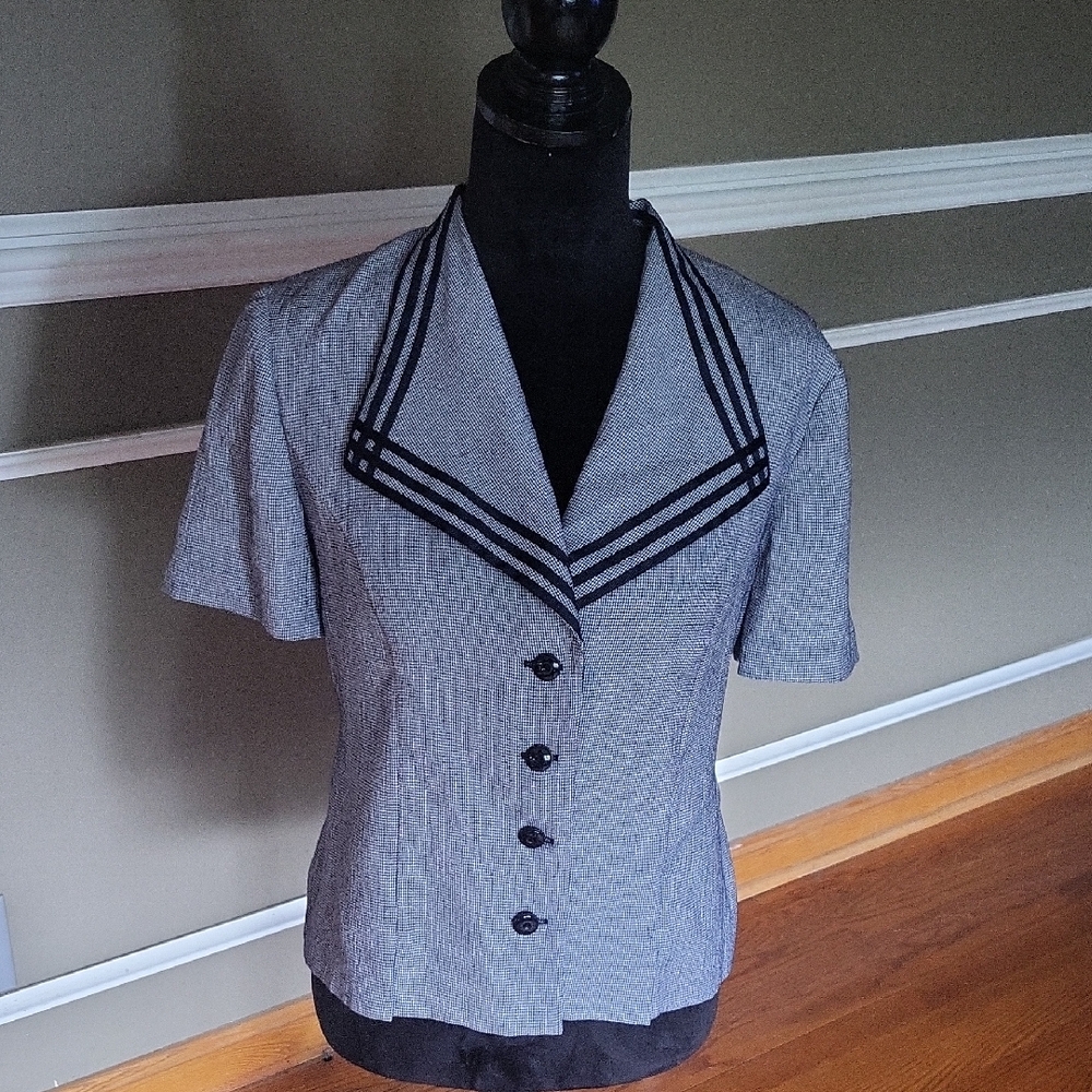 Miss Dorby Short Sleeve Blazer with Black Trim